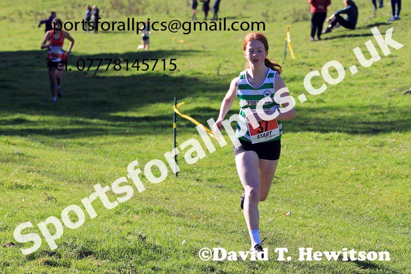 Womens under-17s and under-20s, 2022 NECAA Cross Country Relays, Thornley Hall Farm, Peterlee, County Durham, October 15th. Photo: David T. Hewitson/Sports for All Pics